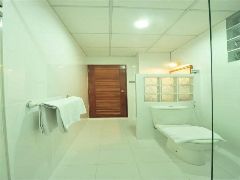 Lullaby Inn Silom Banguecoque Exterior foto