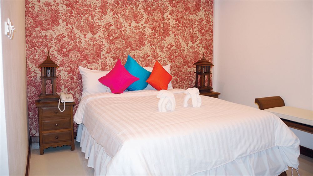 Lullaby Inn Silom Banguecoque Exterior foto