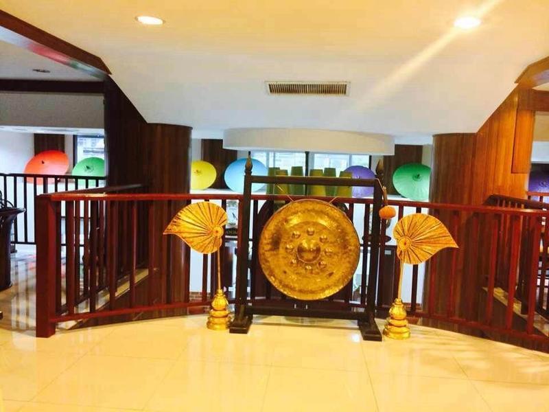 Lullaby Inn Silom Banguecoque Exterior foto